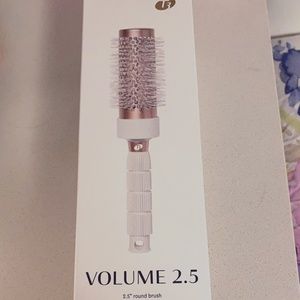 Brand New T3 round hair brush
